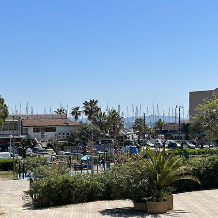 Holidays Hyères Szoba fotó